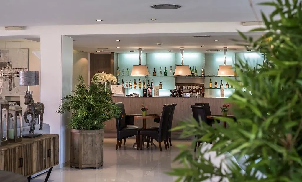 Hotel Eden Park By Brava Hoteles 리우데요트스데라셀바